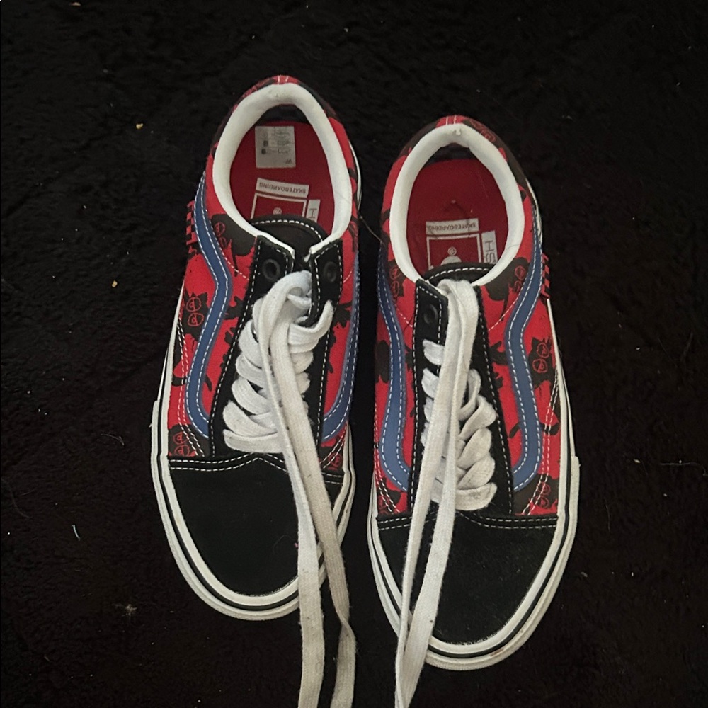 Graphic Vans